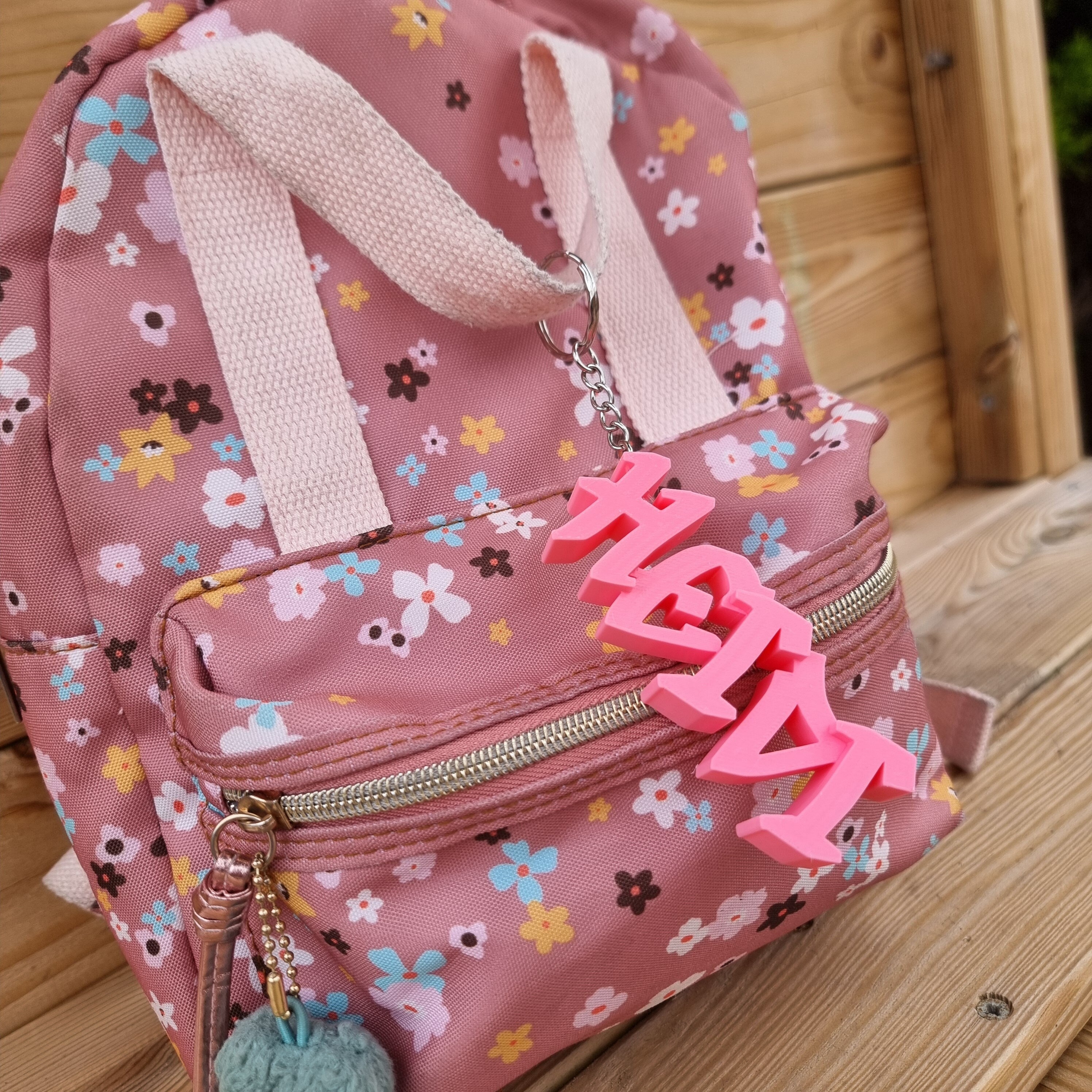 Graffiti style Keyring Keychains | Backpack Tags, 3D Printed Keychains, Kid's Name Tags, Grafitti Keyrings, Charms, School Bag Names