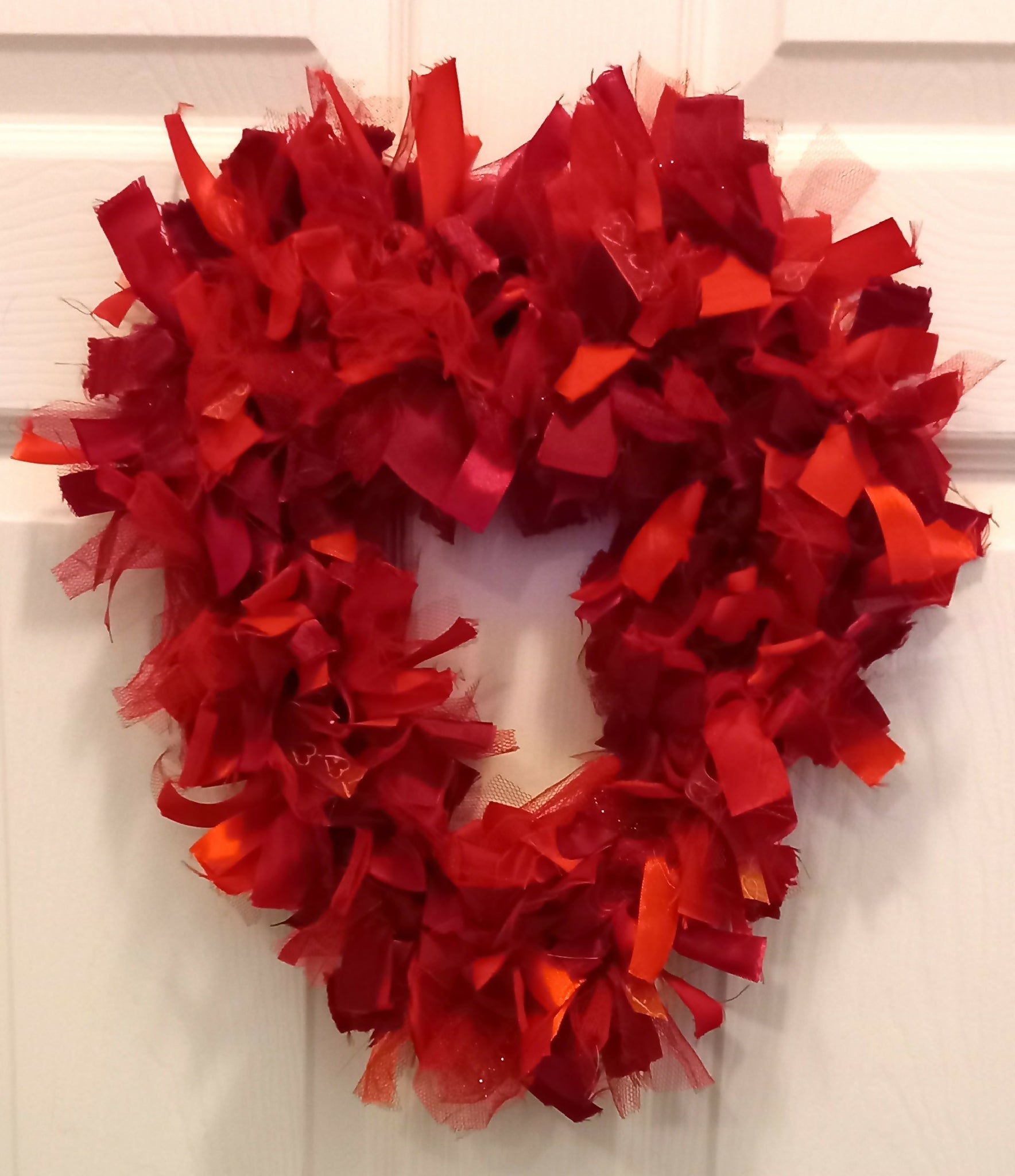 Rag Wreath Heart Shaped in Reds