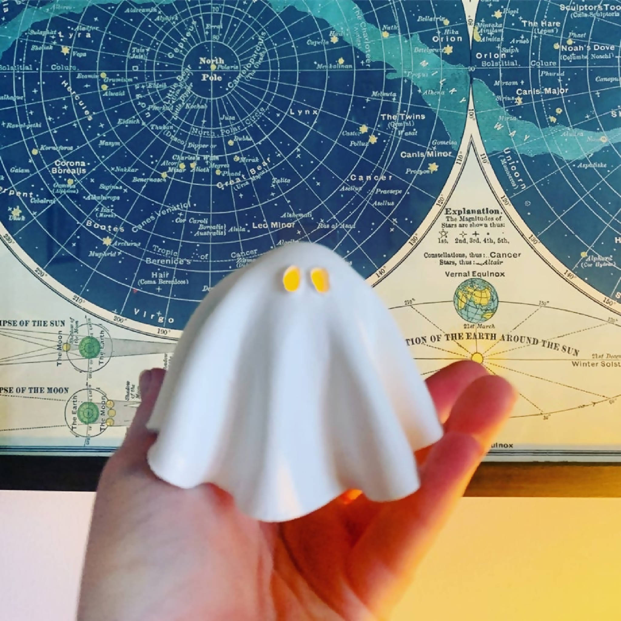 Little Ghostie Halloween battery operated tealight holder Ghost