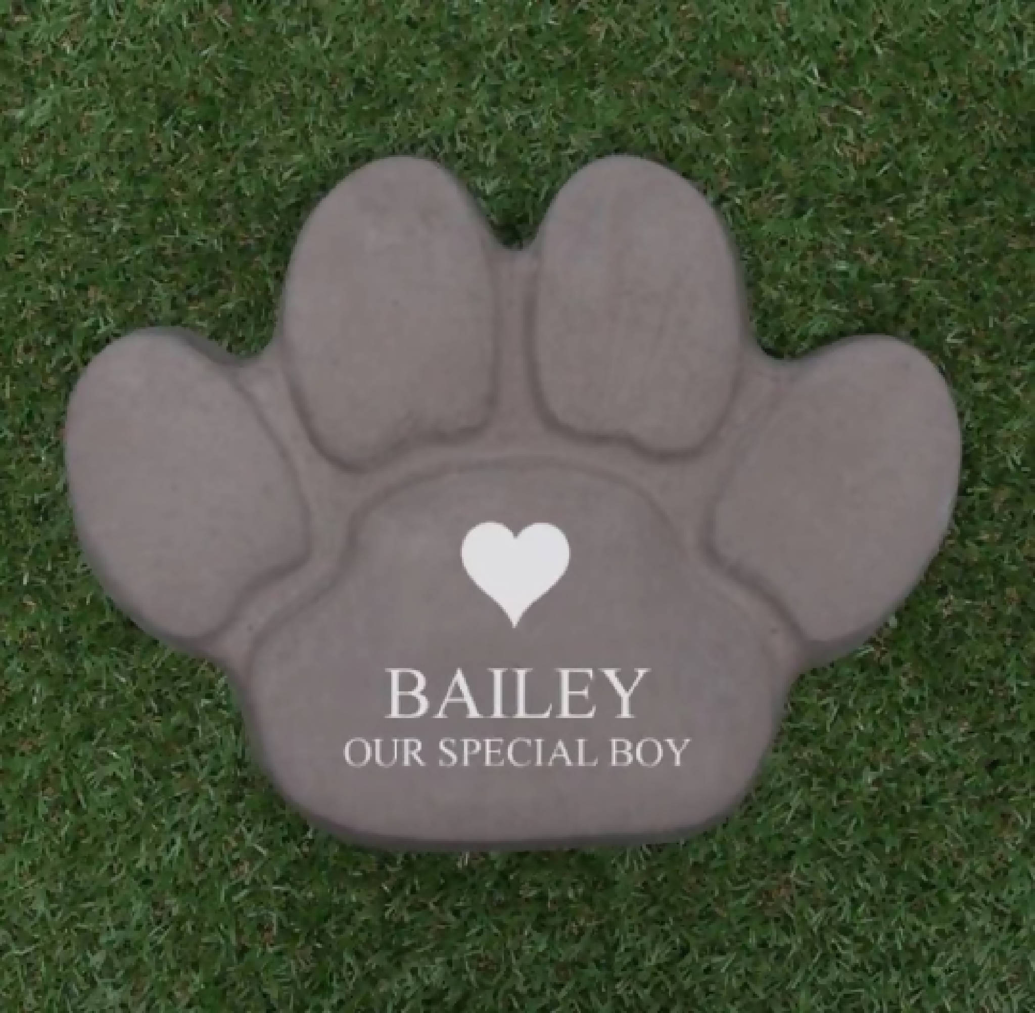 Paw Stepping Stone - personalised pet memorial and pet gravestone marker
