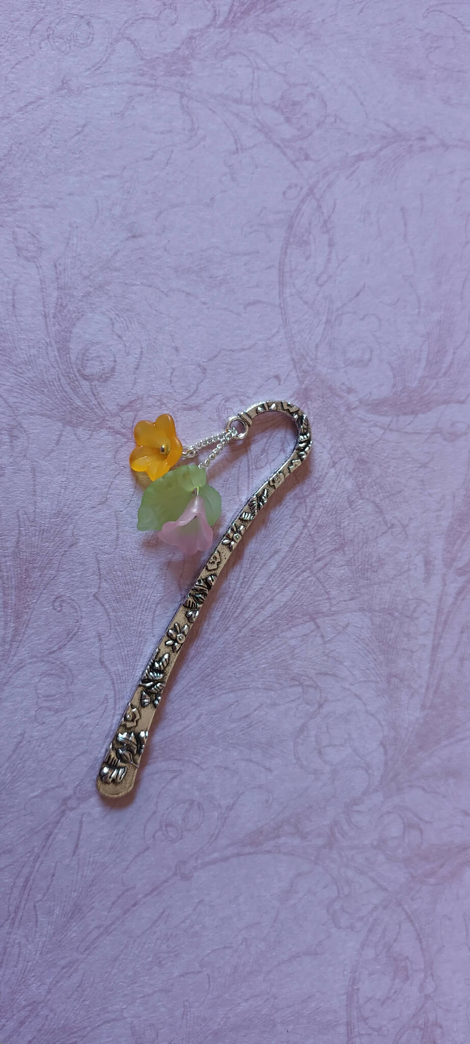Flowery bookmark