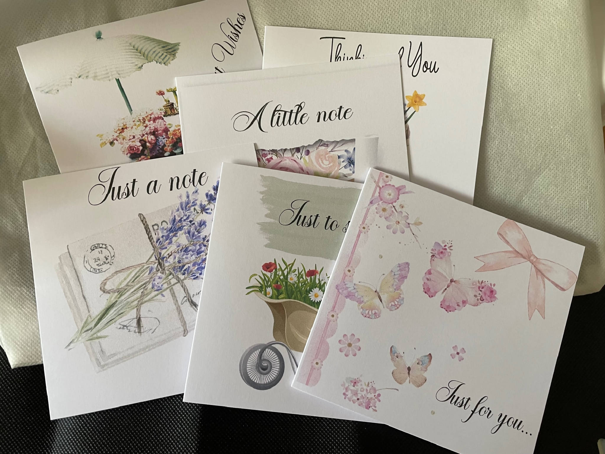 Box of 6 assorted notecards/greetings cards