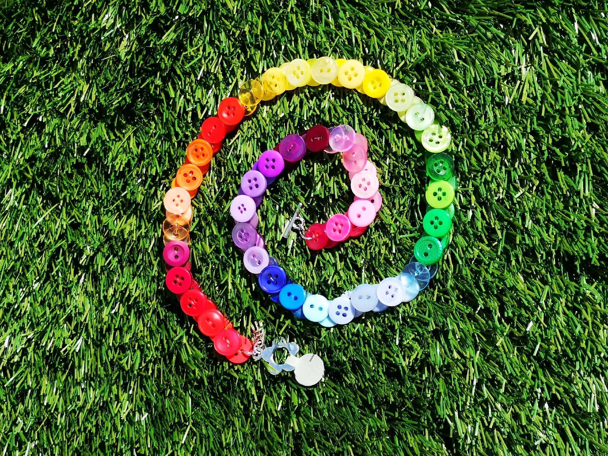Button Necklace (Rainbow)