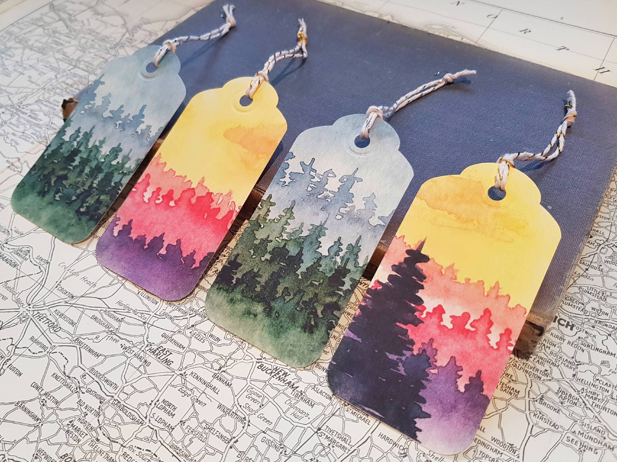 Hand-painted watercolour forest present tags print (set of 4)