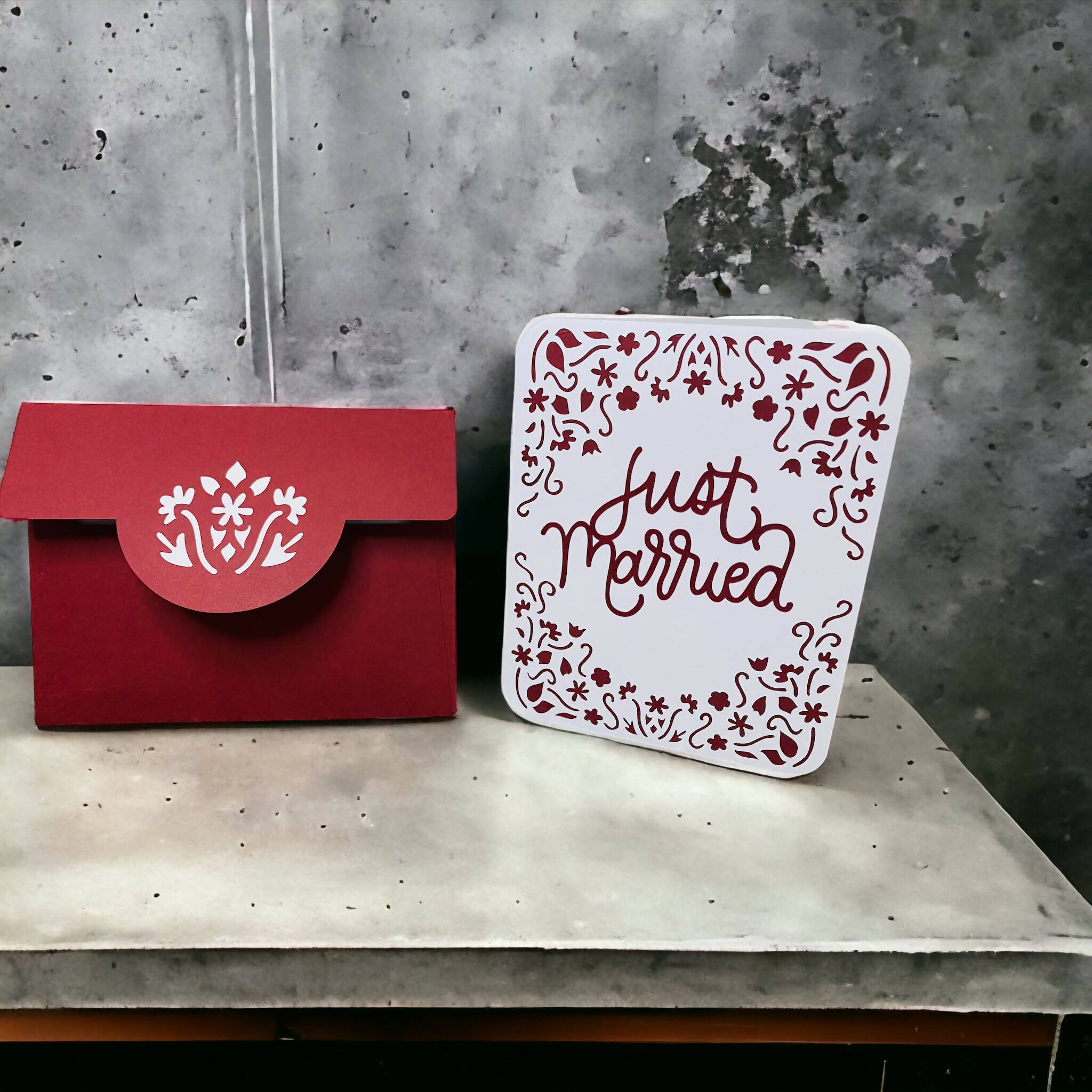 Jam Intricate just married card and envelope