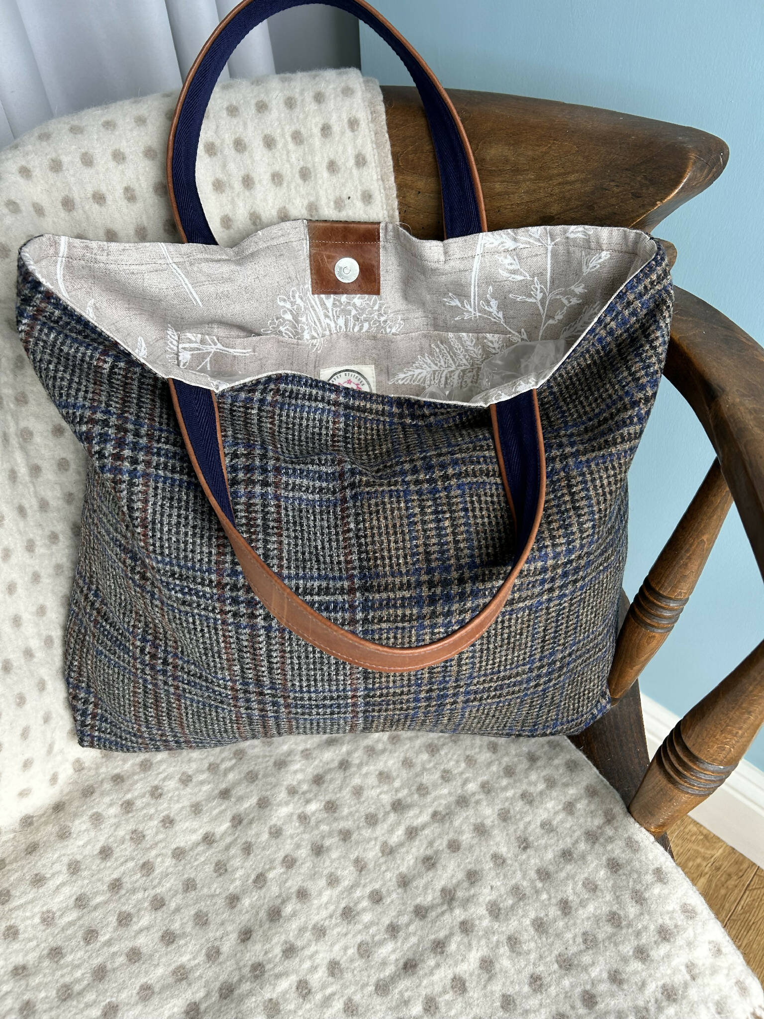 Wool shopper tote bag